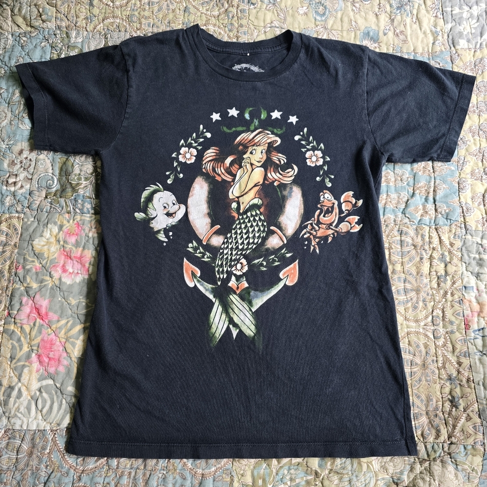 Disney The Little Mermaid Ariel Cotton Graphic Tee Women's Size XS